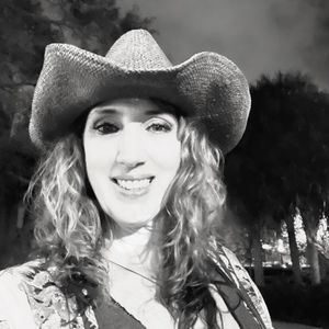 Meet your Posher, Jodi